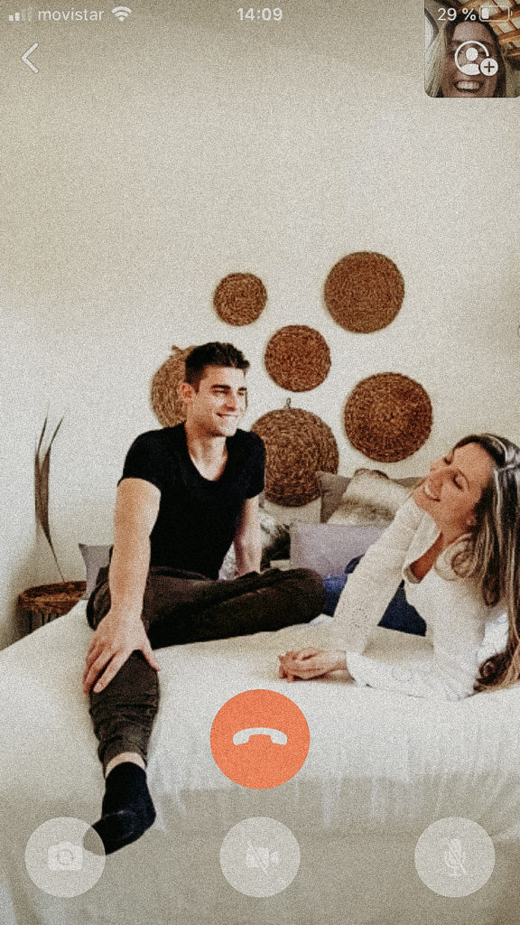 Sesión de fotos de pareja en casa | COVID-19