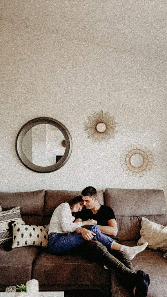 Sesión de fotos de pareja en casa | COVID-19
